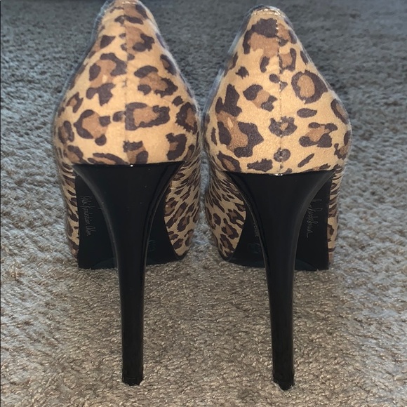 Kardashian Kollection - Size 8.5 - Leopard print - Picture 4 of 4